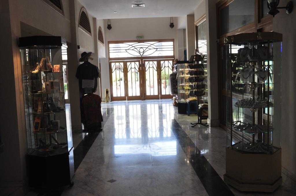 Mercure Luxor Karnak Exterior photo