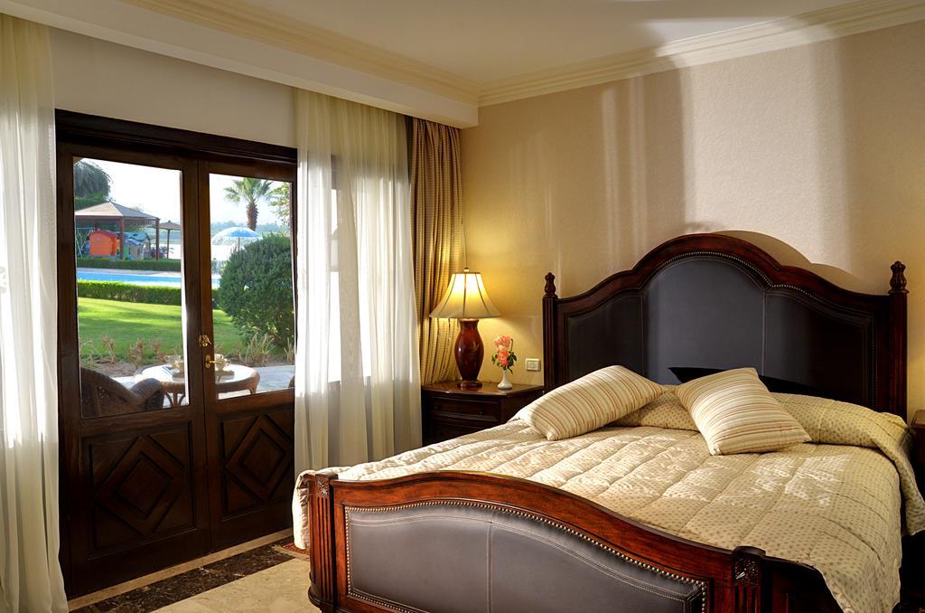 Mercure Luxor Karnak Exterior photo